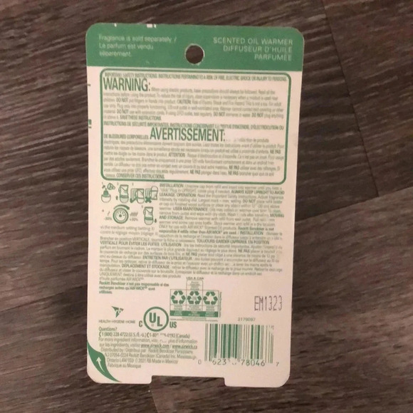 Air Wick Plug In - Picture 2 of 2